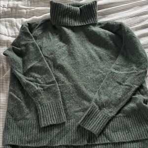 Saks Fifth Avenue cashmere Turtleneck Sweater